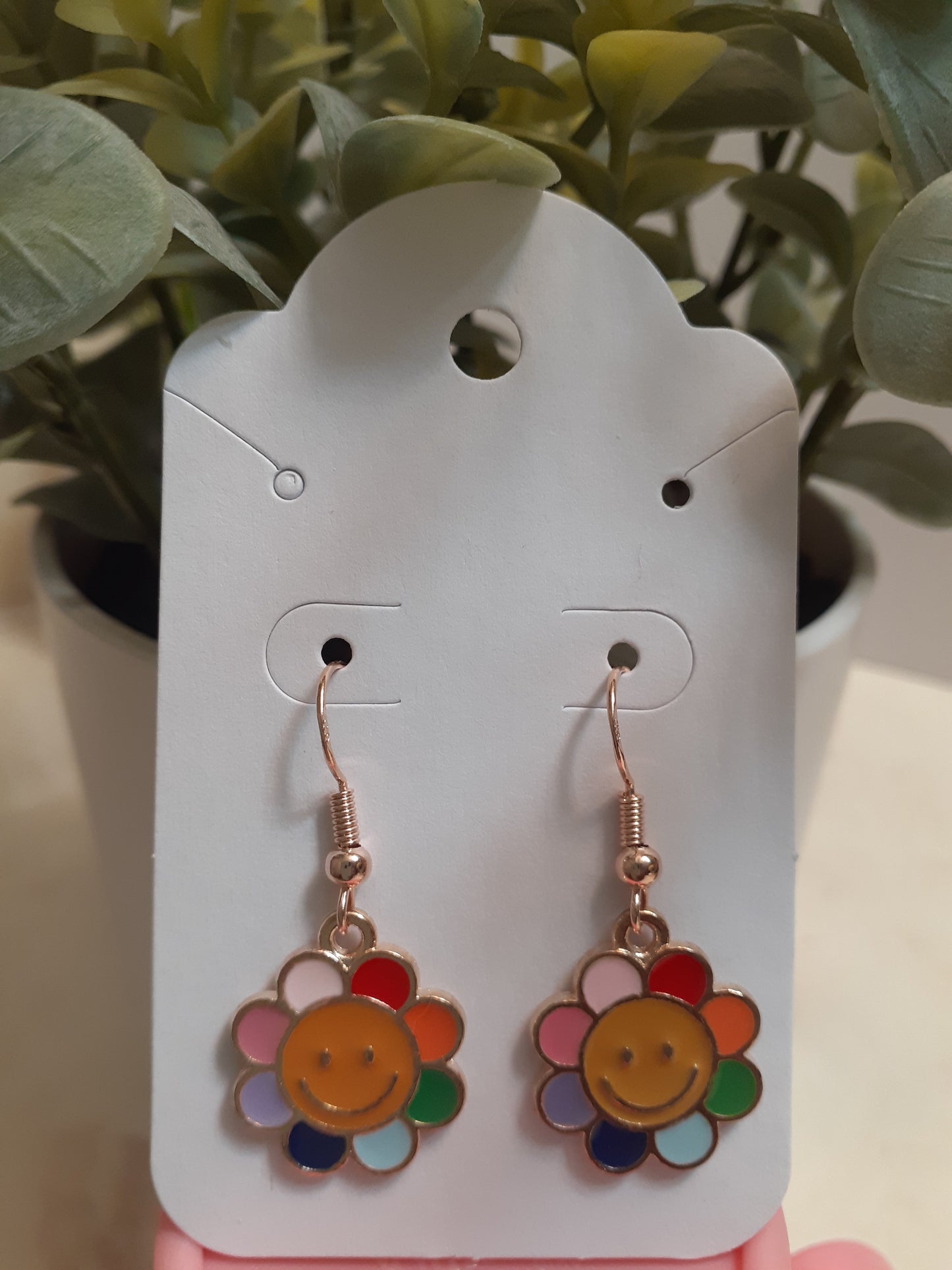 Smiley face flower earrings