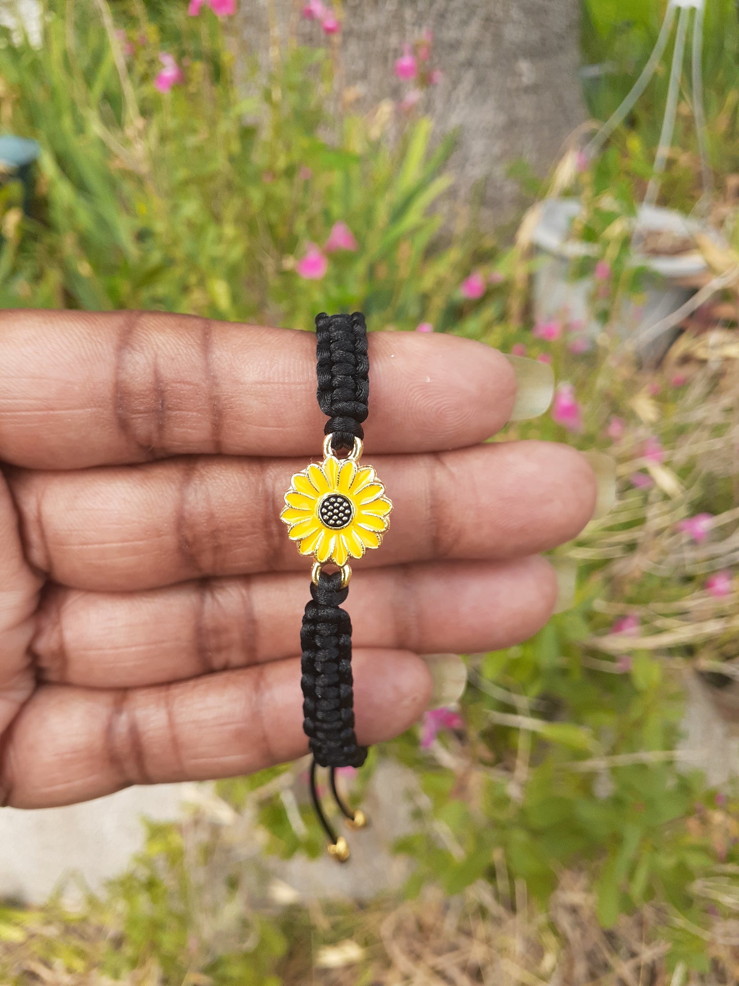 Yellow Sunflower Macrame Bracelet